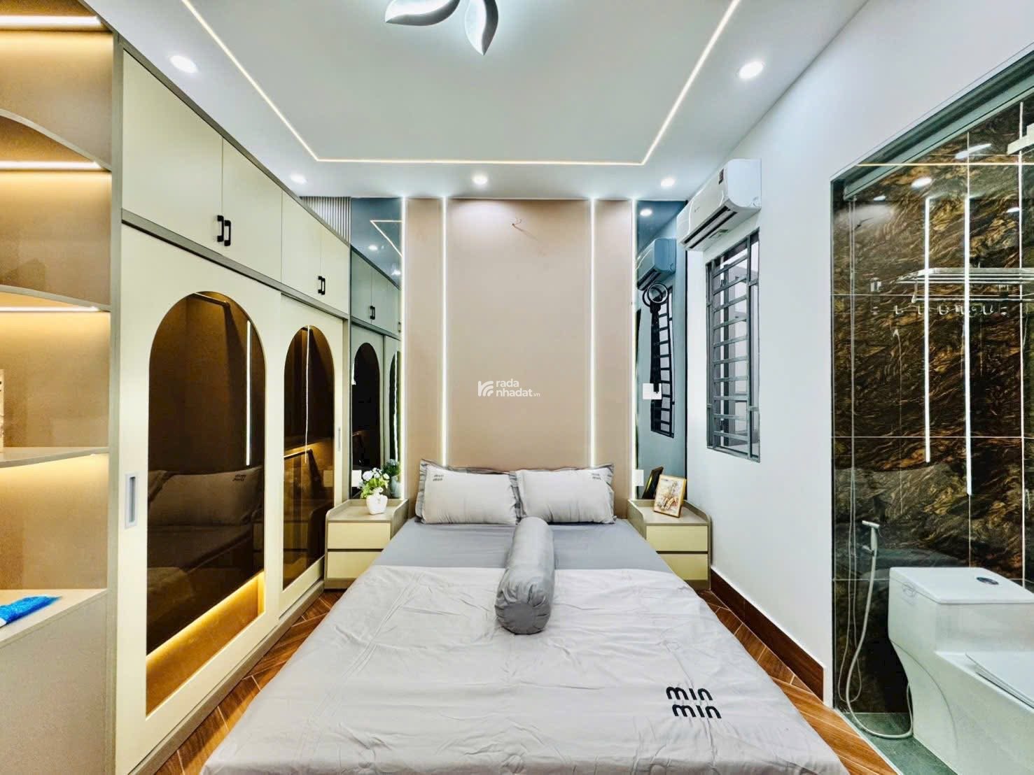 Chủ nhà về Canada gửi nhà 4 lầu 3ty345, DT 39m2 Đinh Tiên Hoàng, P3, Quận Bình Thạnh