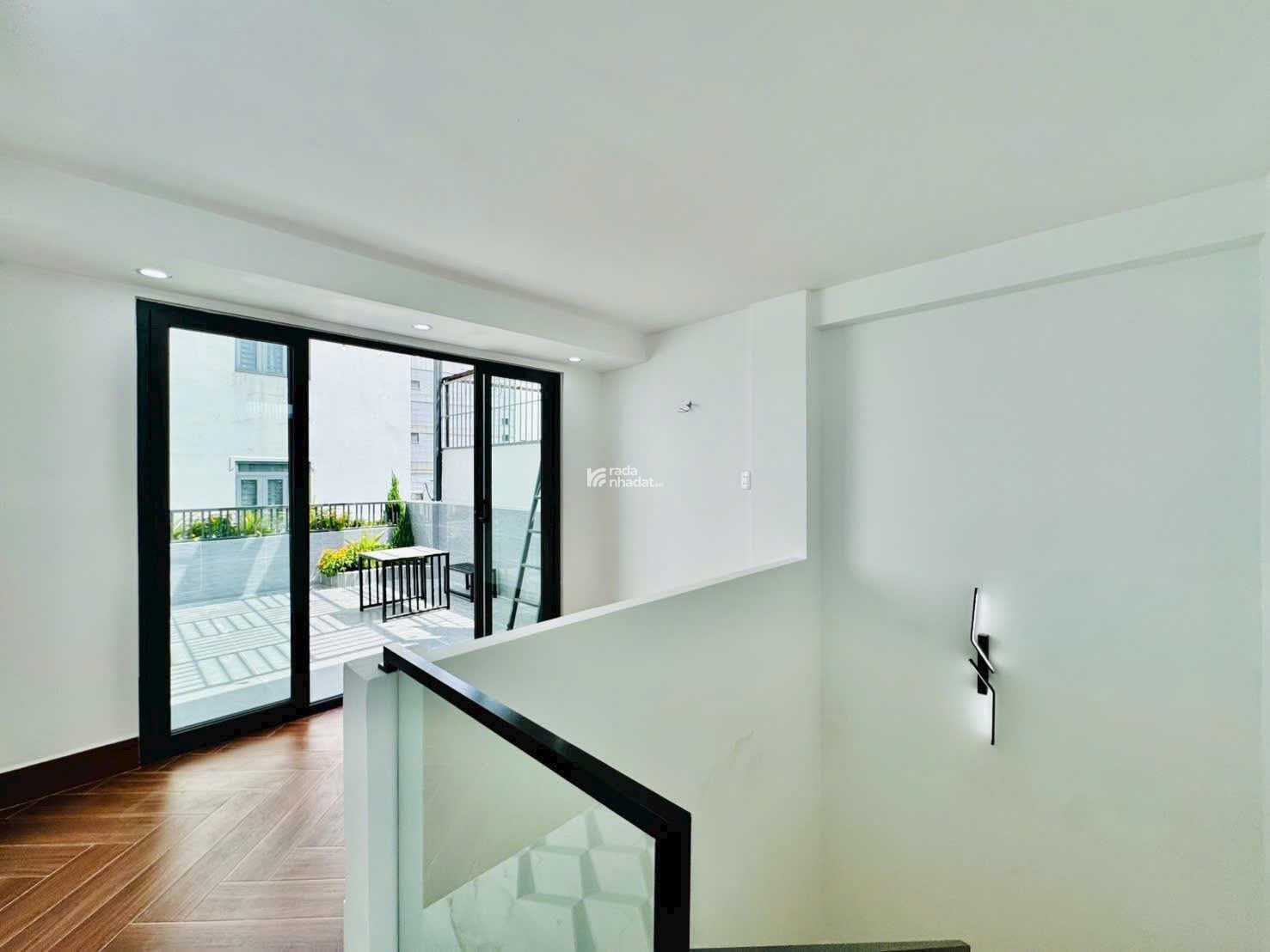 Chủ nhà về Canada gửi nhà 4 lầu 3ty345, DT 39m2 Đinh Tiên Hoàng, P3, Quận Bình Thạnh