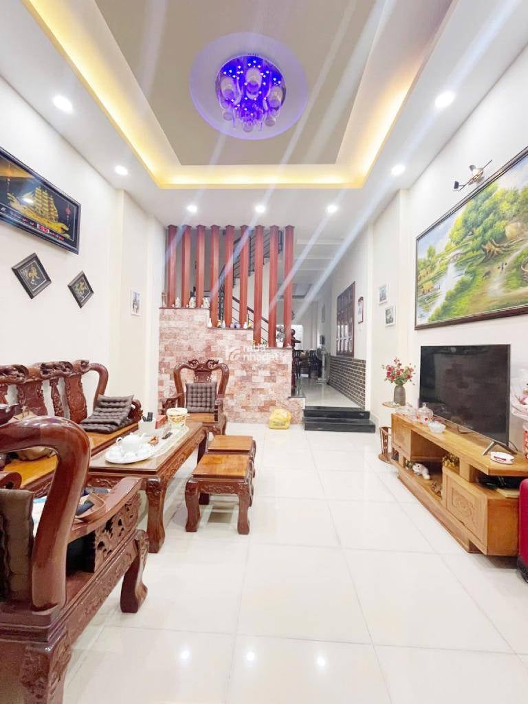 SÁT EMART - HXH - 3 TẦNG - 68M2 - DƯƠNG QUẢNG HÀM GÒ VẤP - 9 TỶ XÍU