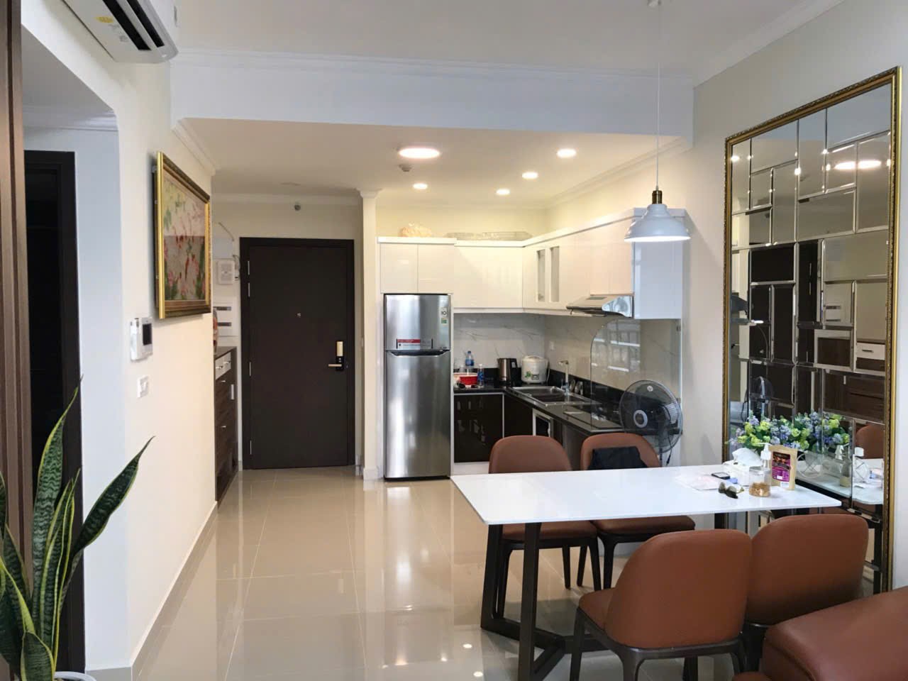 Cho thuê căn hộ Sky garden 2, Phú Mỹ Hưng, Q7, 2PN nhà đẹp, giá rẻ chỉ 12 triệu 