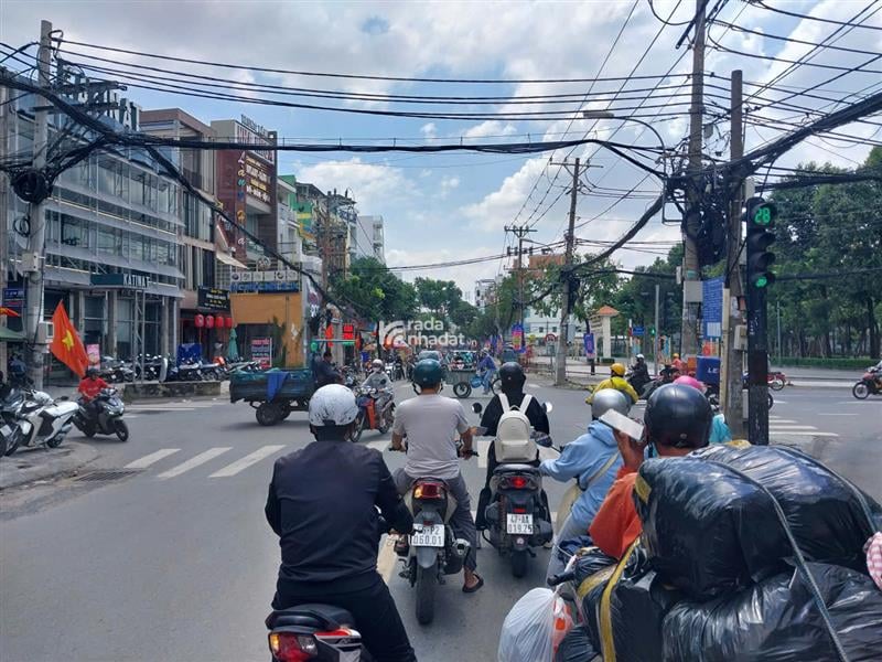 Bán nhà 3 tầng - 4m*15m - hẻm xe hơi trước nhà - Lê Văn Thọ Gò Vấp - nhỉnh 5 tỷ