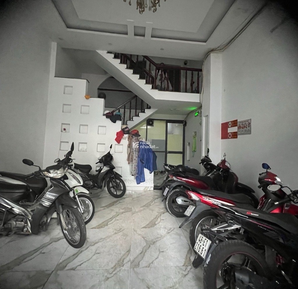 HẺM XE HƠI XÔ VIẾT NGHỆ TĨNH, BÌNH THẠNH, 5 TẦNG MỚI Ở NGAY. GIẢM 350TR CHỈ CÒN 9.65T TL 