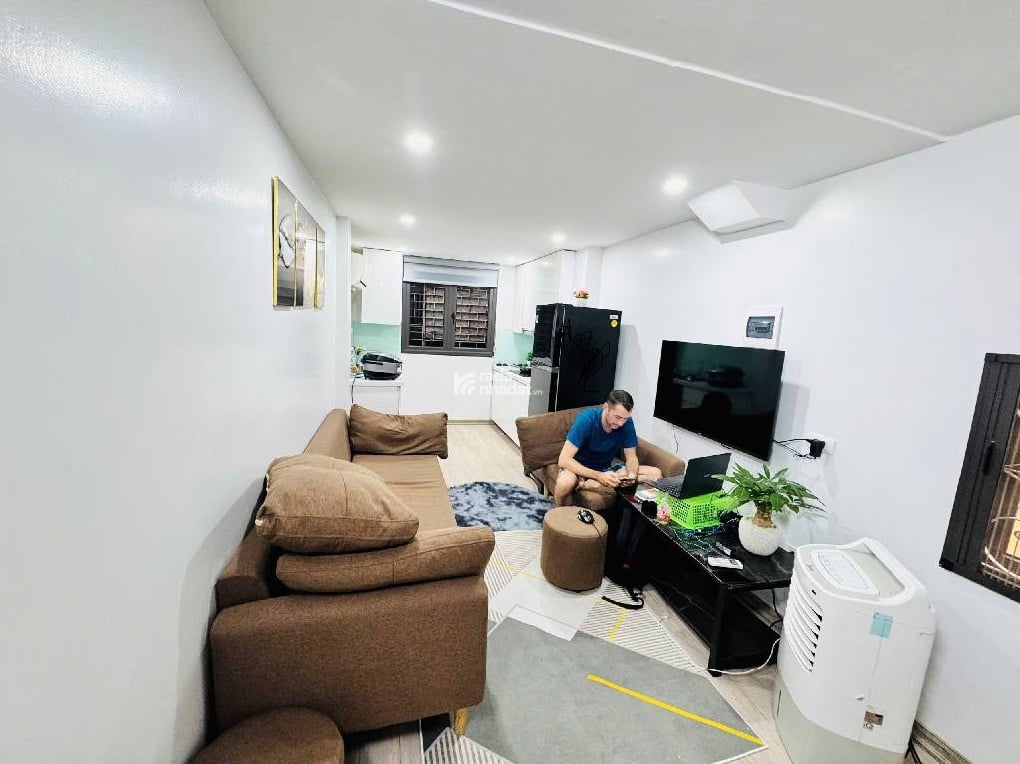 ĐỘI CẤN - 7 TẦNG - LÔ GÓC - 3 THOÁNG - NGÕ THÔNG - GẦN PHỐ - TRƯỚC NHÀ 4M - 5.85 TỶ