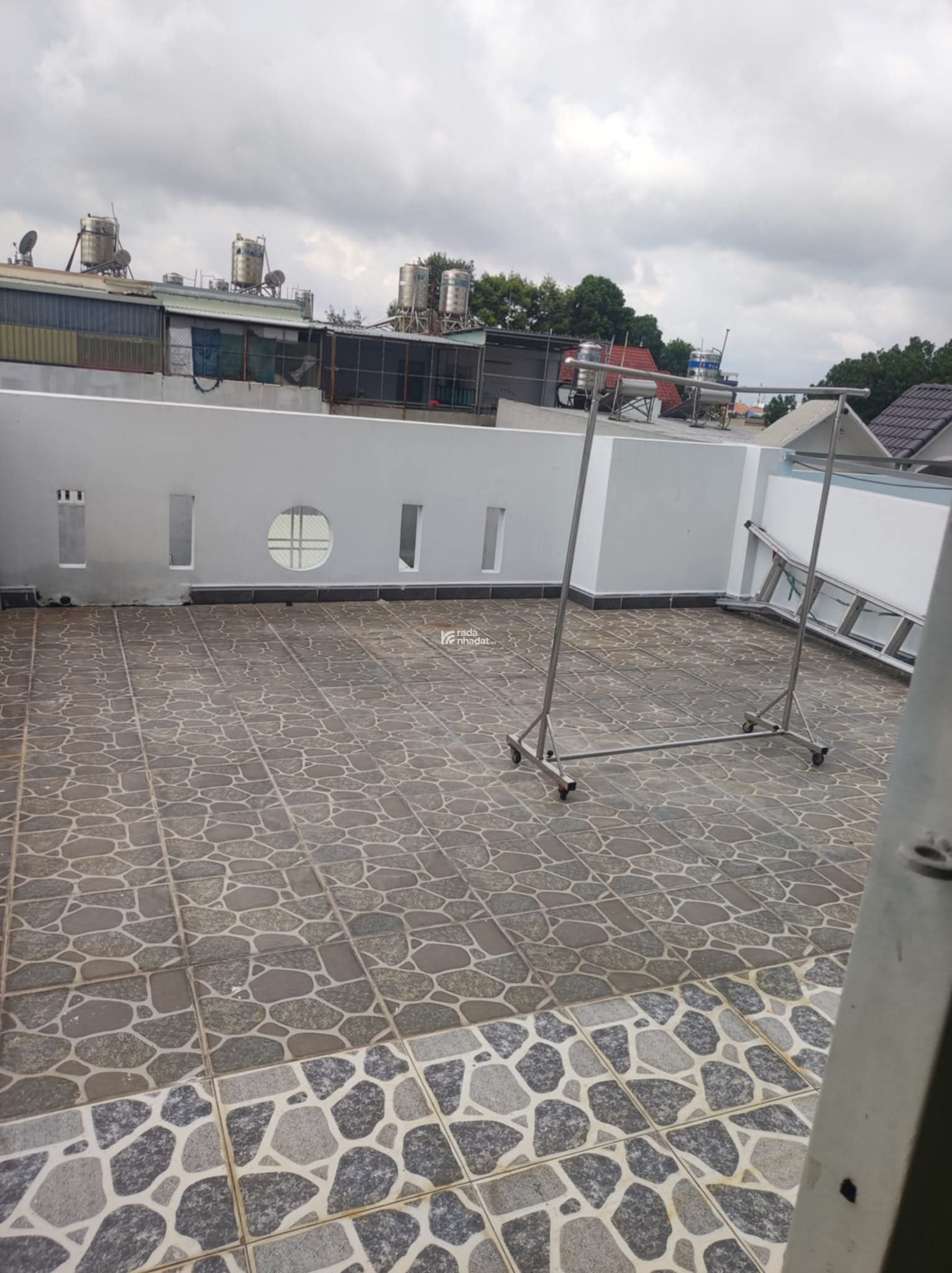 Nhà Phố 1 trệt 2 lầu GLC 300 4Matic Để Trong Nhà Thới An 16 P Thới An Q 12