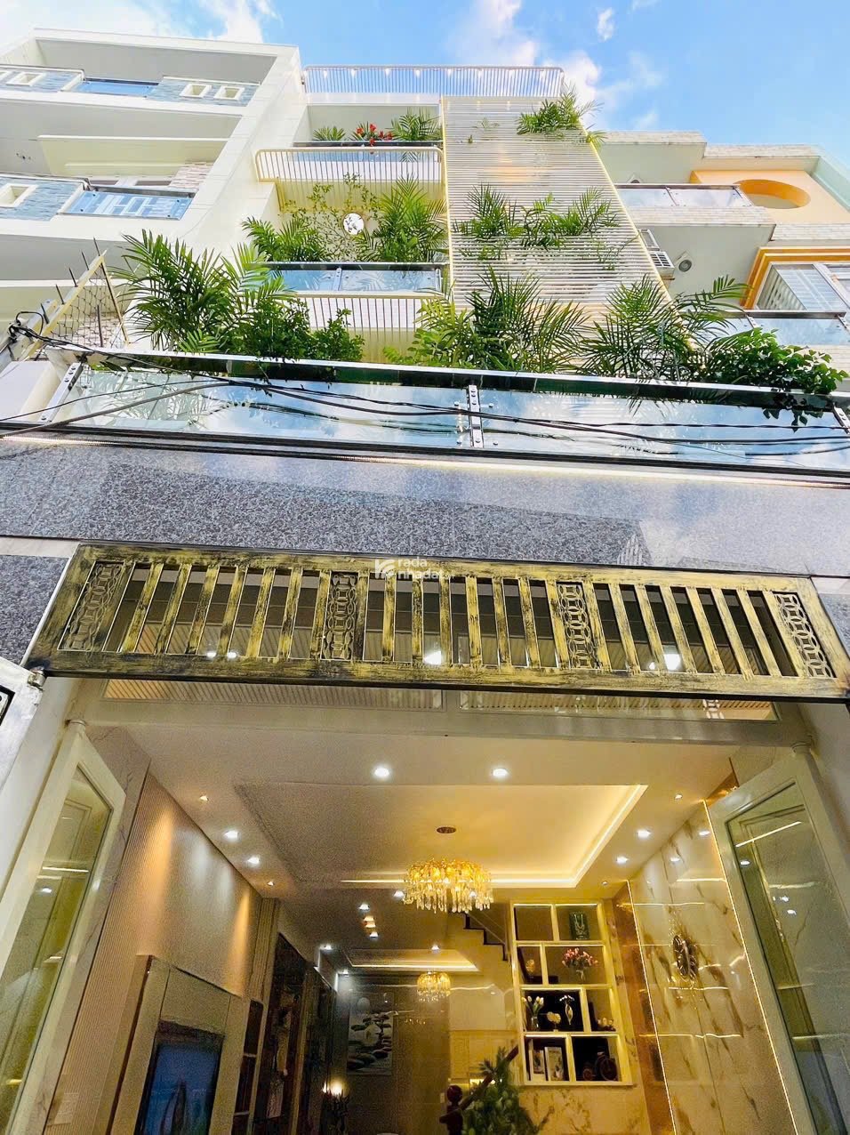 Chủ đi định cư BÁN GẤP NHÀ 5 tỷ 250 62m2 Đường CMT8 P12 Quận 10 HCM