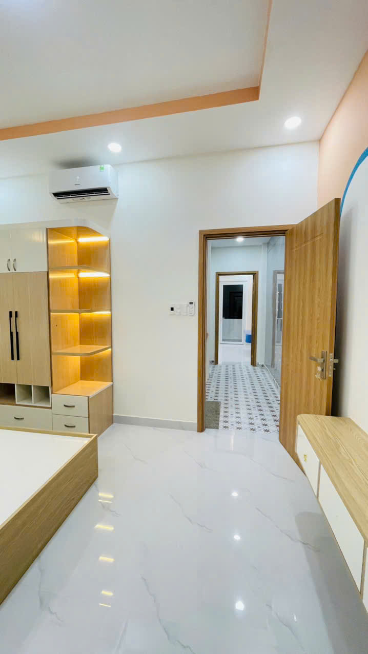 HXH Hòa Bình, 48m2, 4x12m, 3PN, Tặng nội thất, có PN tầng trệt, 6.08 tỷ TL