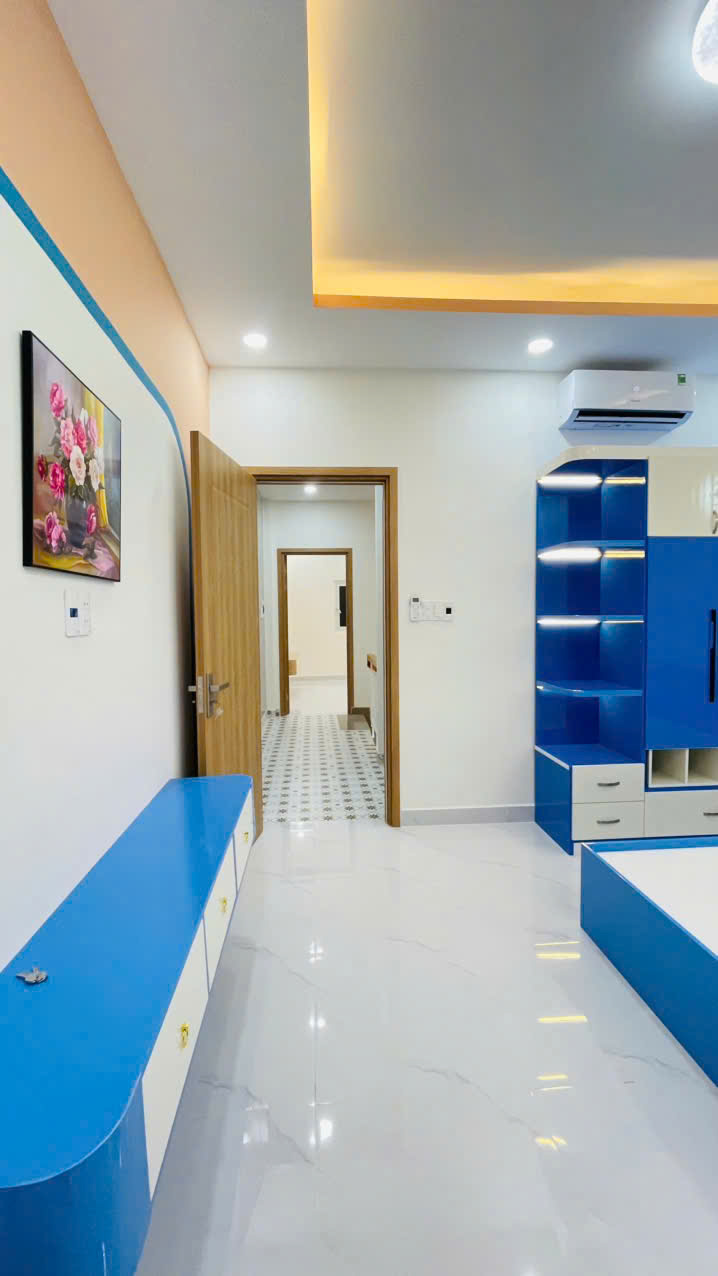 HXH Hòa Bình, 48m2, 4x12m, 3PN, Tặng nội thất, có PN tầng trệt, 6.08 tỷ TL