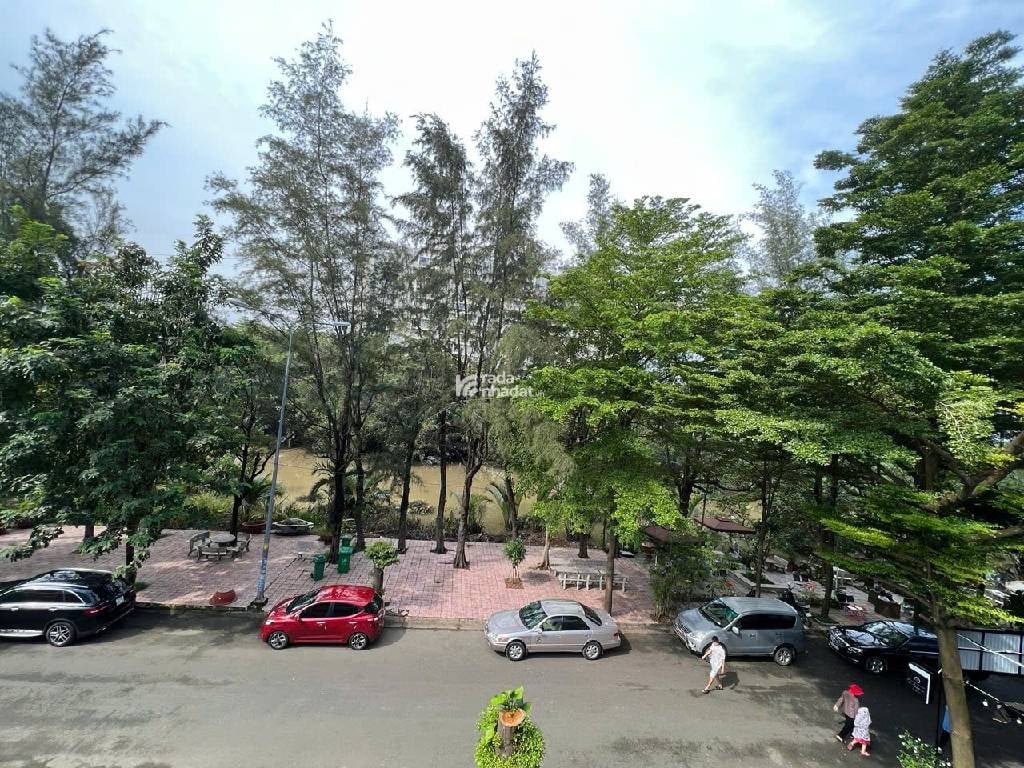 BÁN NHÀ 3 TẦNG DT 112M2 - MỚI - ĐẸP - MẶT TIỀN VIEW SÔNG, KHU DÂN CƯ NAM LONG–PHƯỚC LONG B, QUẬN 9