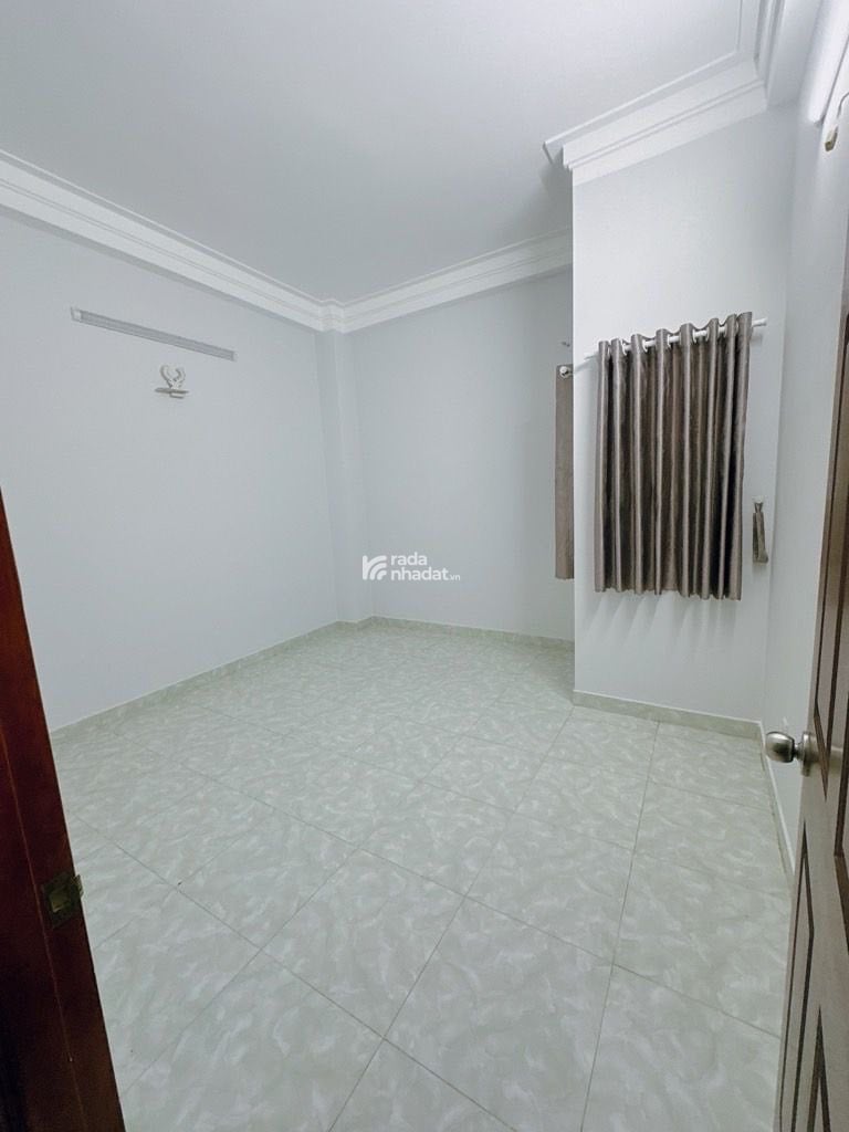 BÁN NHÀ MẶT TIỀN, KHU TRUNG TÂM, 60m2 (NGANG 4m), 3 TẦNG, DƯƠNG BÁ TRẠC PHƯỜNG 2 QUẬN 8, NHỈNH 8 TỶ