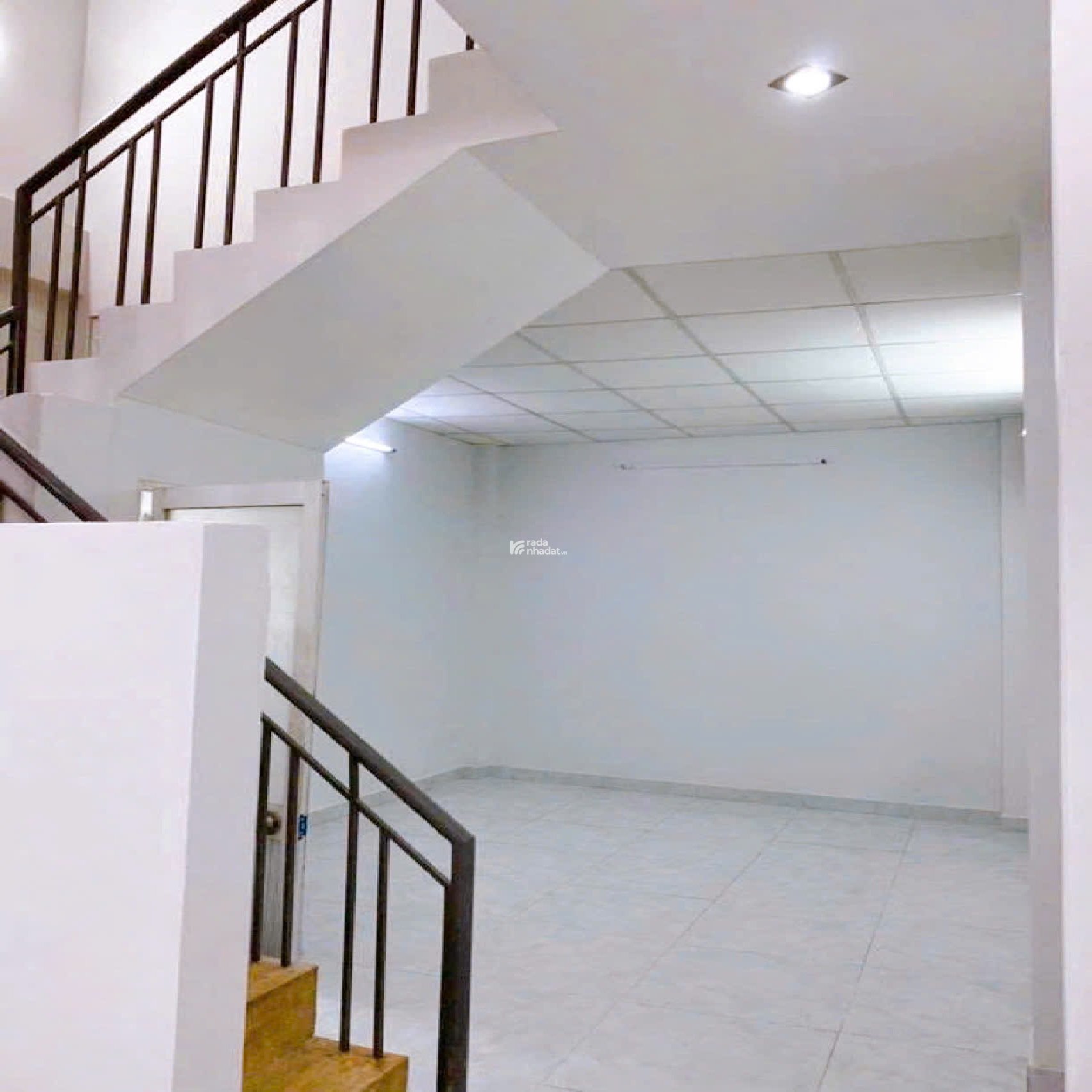 Bán nhà hẻm xe hơi Cách Mạng Tháng Tám, QUẬN 3, Sổ vuông vức 3.5 x 13 m, Giá 14.2 tỷ