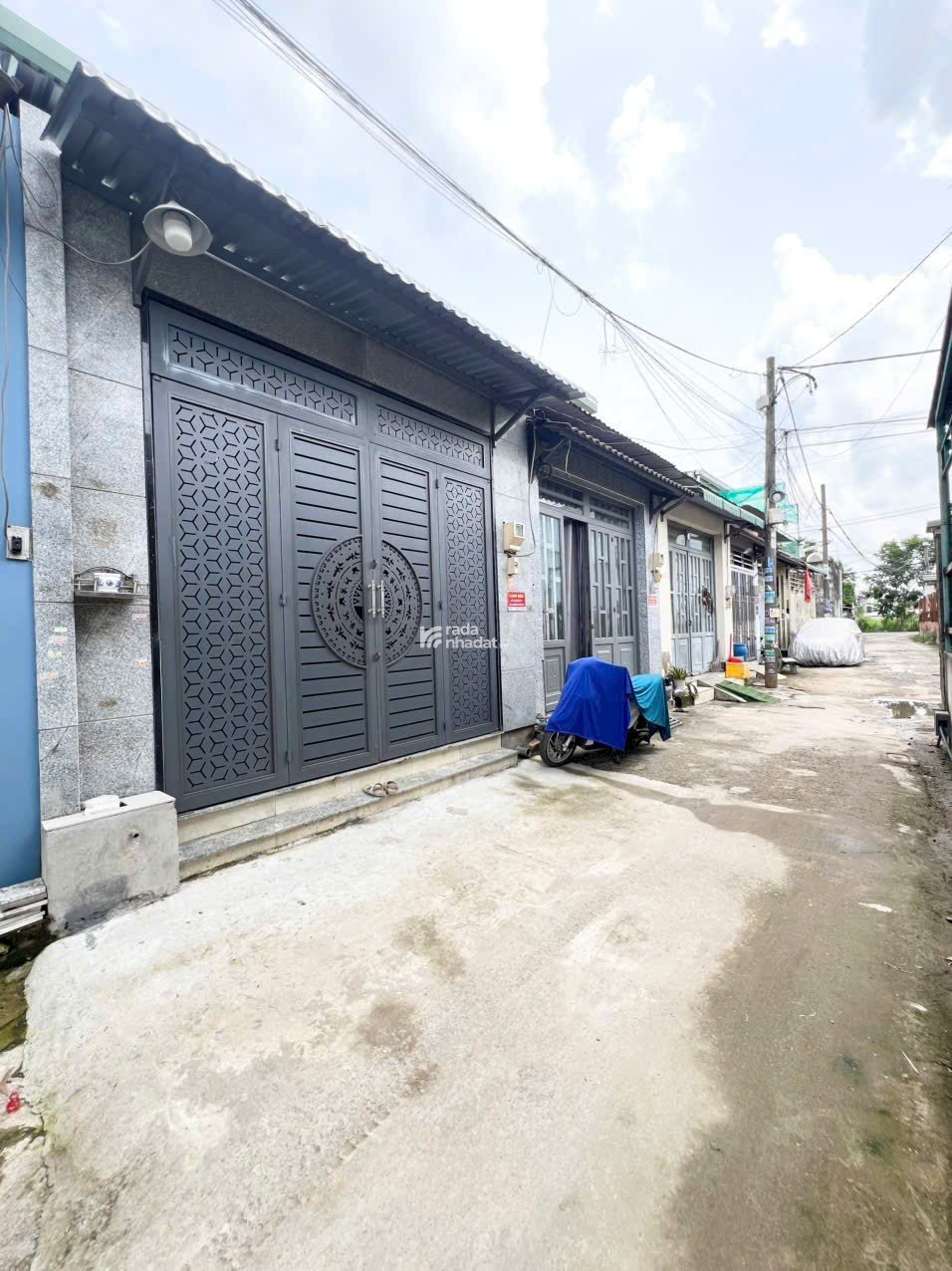 Bán đất  5x17 đường lk 4-5 Bình Tân giá 3tỷ250 sổ hồng riêng.