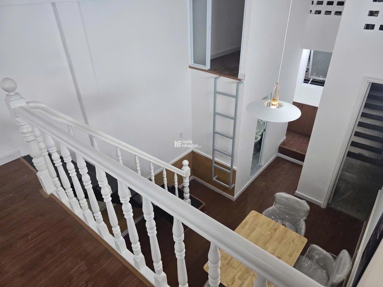 BÁN NHANH CĂN HỘ TẬP THỂ ĐƯỜNG NGUYỄN CHÍ THANH, Q10, GIÁ CHỈ 1.9 TỶ