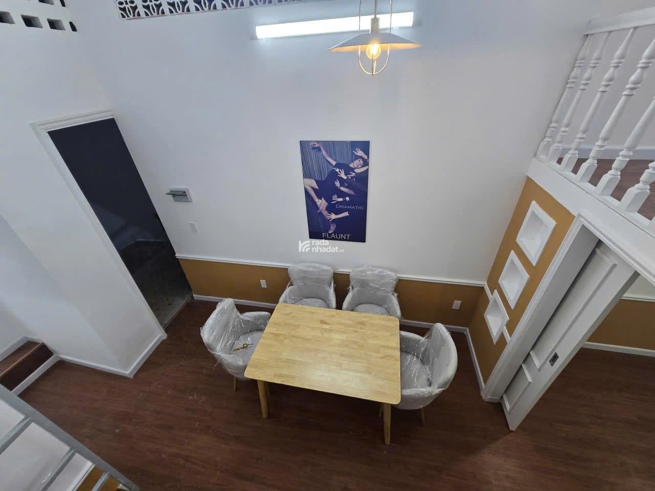 BÁN NHANH CĂN HỘ TẬP THỂ ĐƯỜNG NGUYỄN CHÍ THANH, Q10, GIÁ CHỈ 1.9 TỶ
