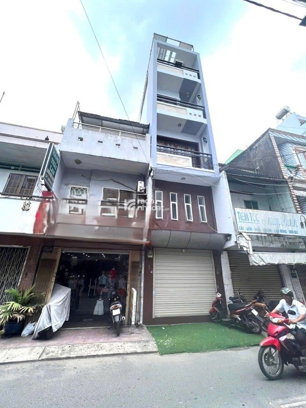 MẶT TIỀN ĐƯỜNG NỘI BỘ LẠC LONG QUÂN - Q.11 - 5 TẦNG -DT: 3.5*12M- CHỈ 8.99 TỶ