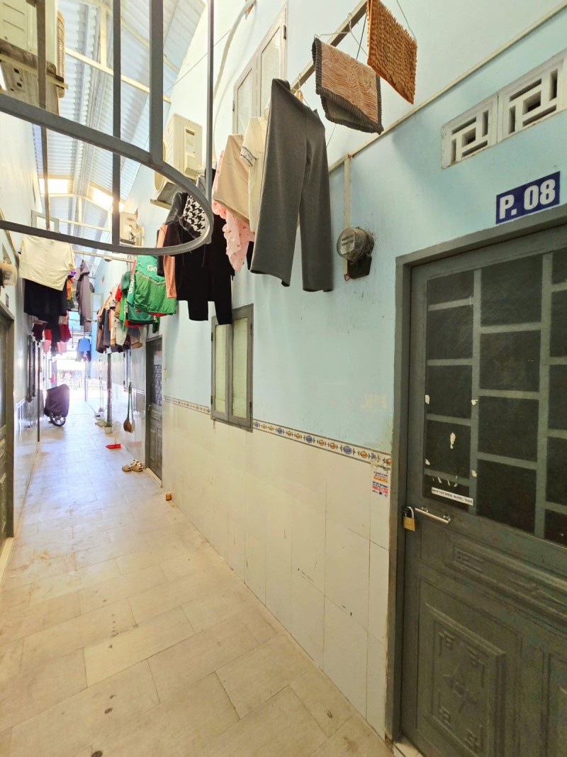 Bán Nhà Mặt Tiền Long Trường 180m2 Ngang 8m Có Dòng Tiền. Giá 8.X Tỷ
