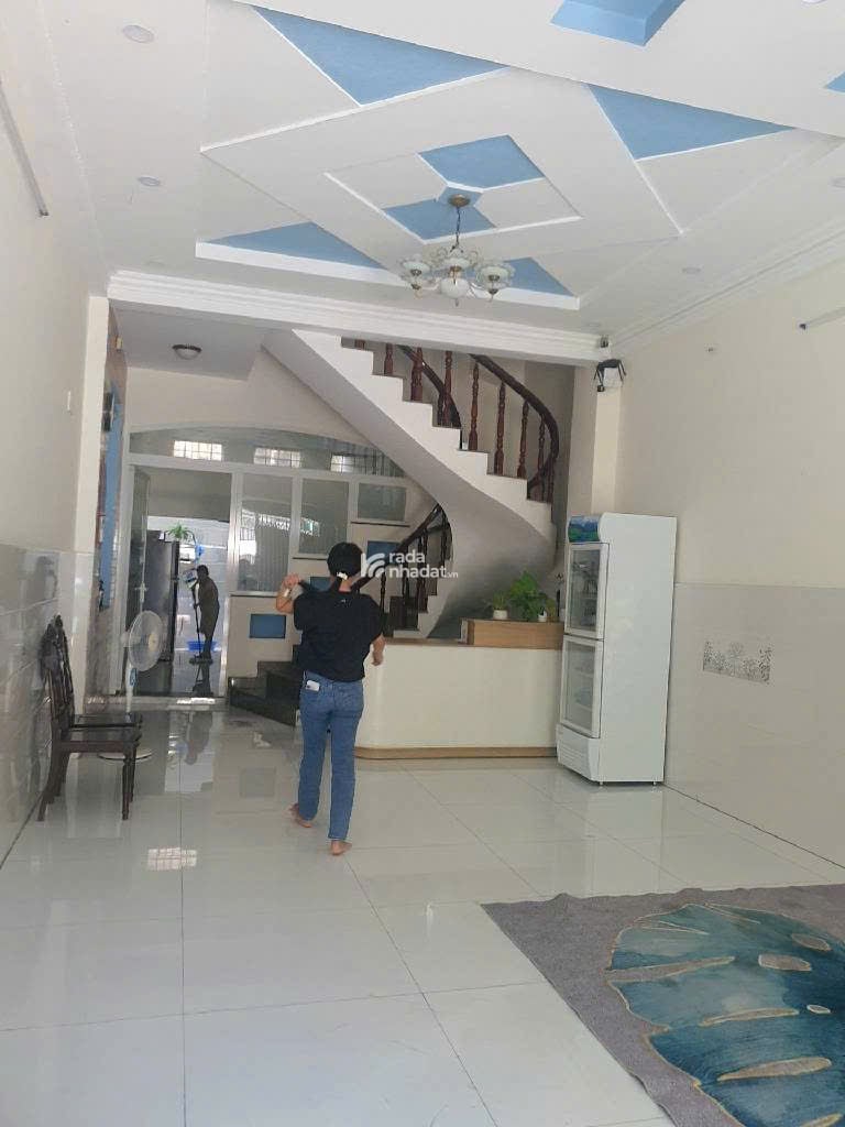 KHÁCH SẠN MT ĐƯỜNG SỐ 49,KHU TÊN LỬA (4,5 x 18 x 4 TẦNG) 11,2 TỶ TL