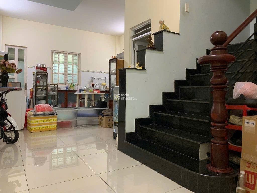 Nhà 4 tầng  cạnh sân bay  Bạch Đằng  P2  Tân Bình  Đường 8m thông  5.1x17.4m  Giá 15.5 Tỷ