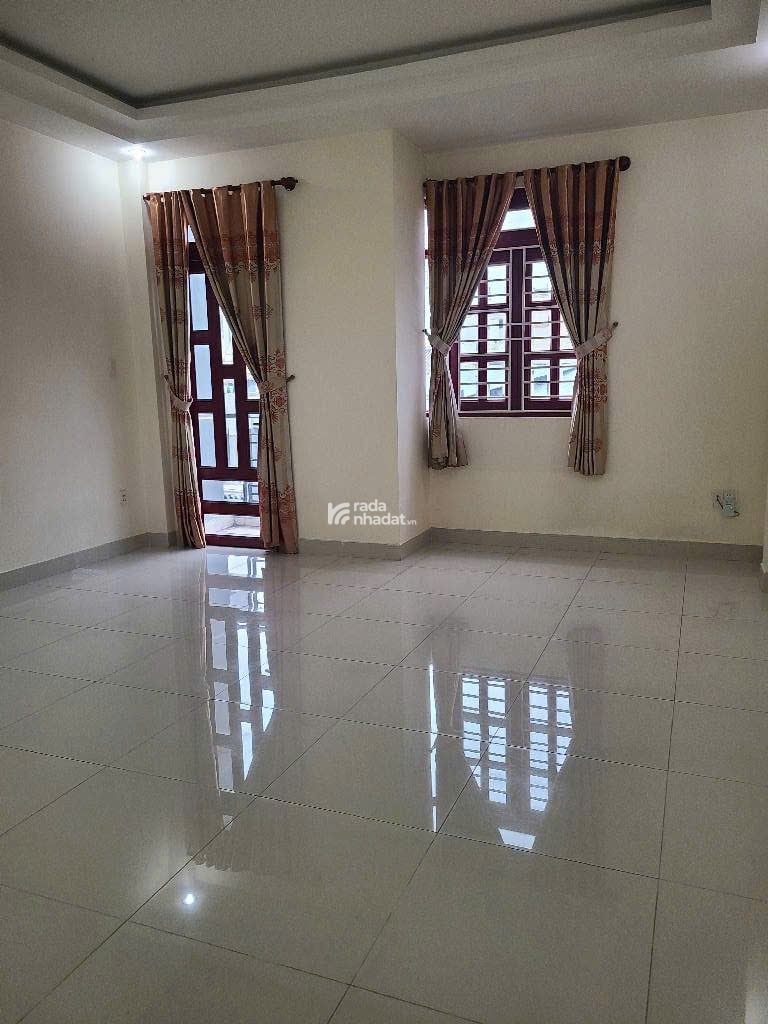 Nhà 4 tầng  cạnh sân bay  Bạch Đằng  P2  Tân Bình  Đường 8m thông  5.1x17.4m  Giá 15.5 Tỷ