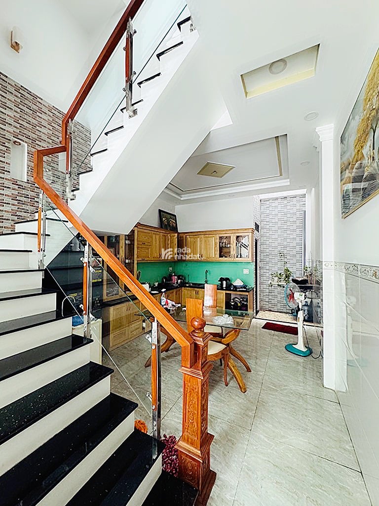 Bán nhà đướng phạm đăng giảng  gần lê trọng tấn  AEON tân phú