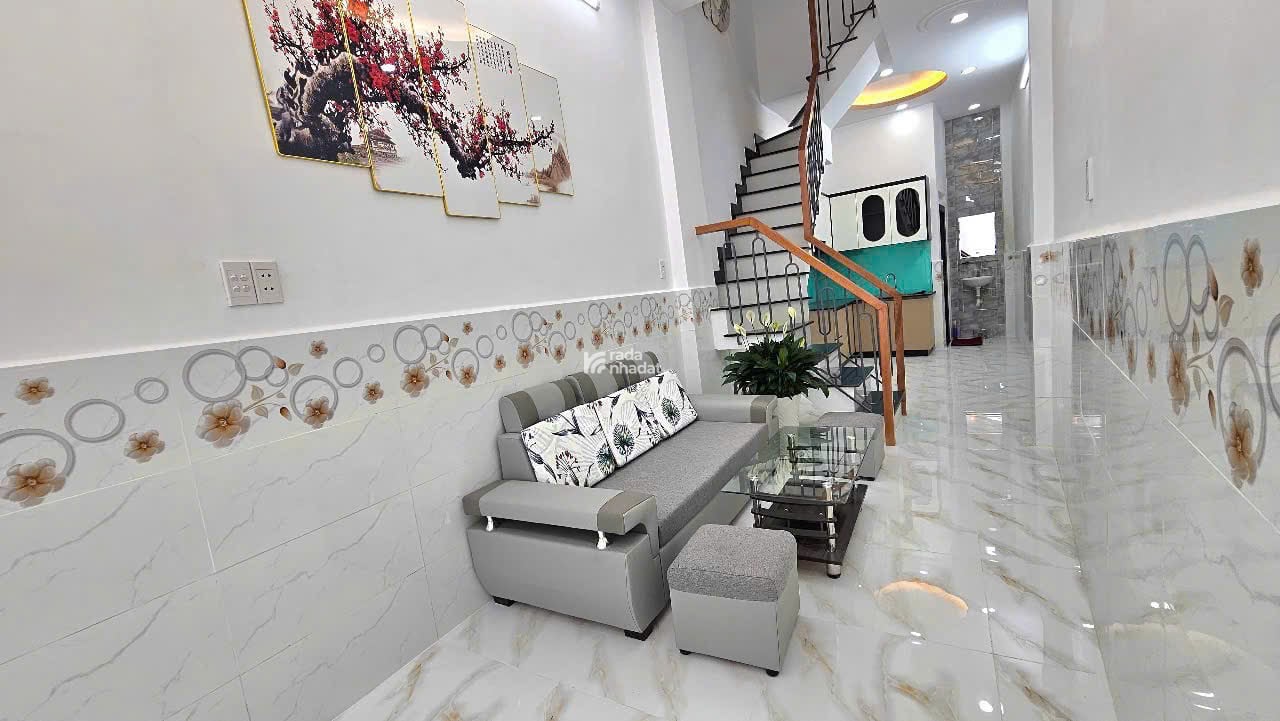 Nhà Đẹp Mặt Tiền 1 Trệt 1 Lầu  Có 2PN, 1PK, 1 Bếp, 3WC  Giá Tốt Cho Nhà Đầu Tư