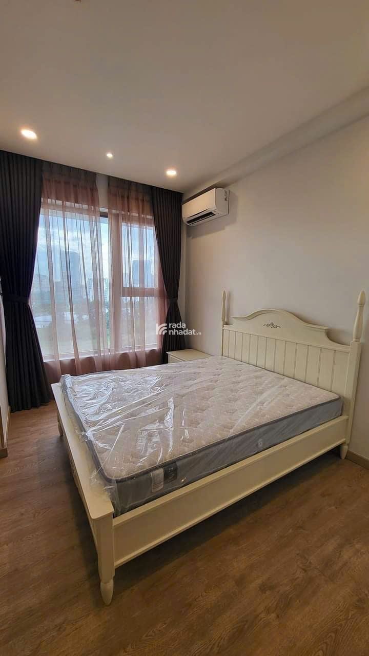 Cần cho thuê căn hộ Midtown M8, PMH, Q7, DT 130m2, TK 3PN nhà đẹp, giá chỉ 45 triệu