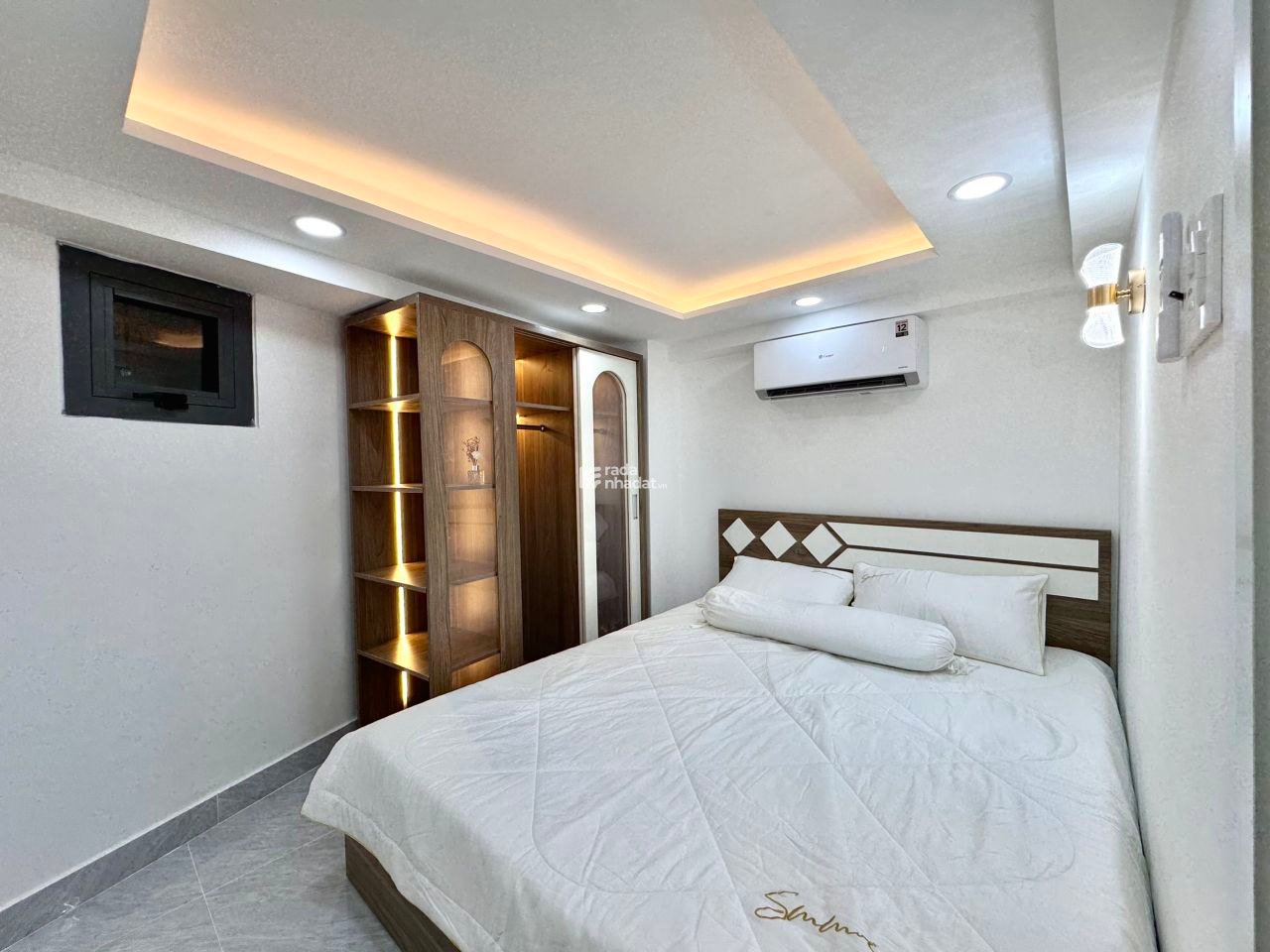 MẶT TIỀN KHU - PHỐ ẨM THỰC PHAN XÍCH LONG - GẦN 40M2 - 5 TẦNG 