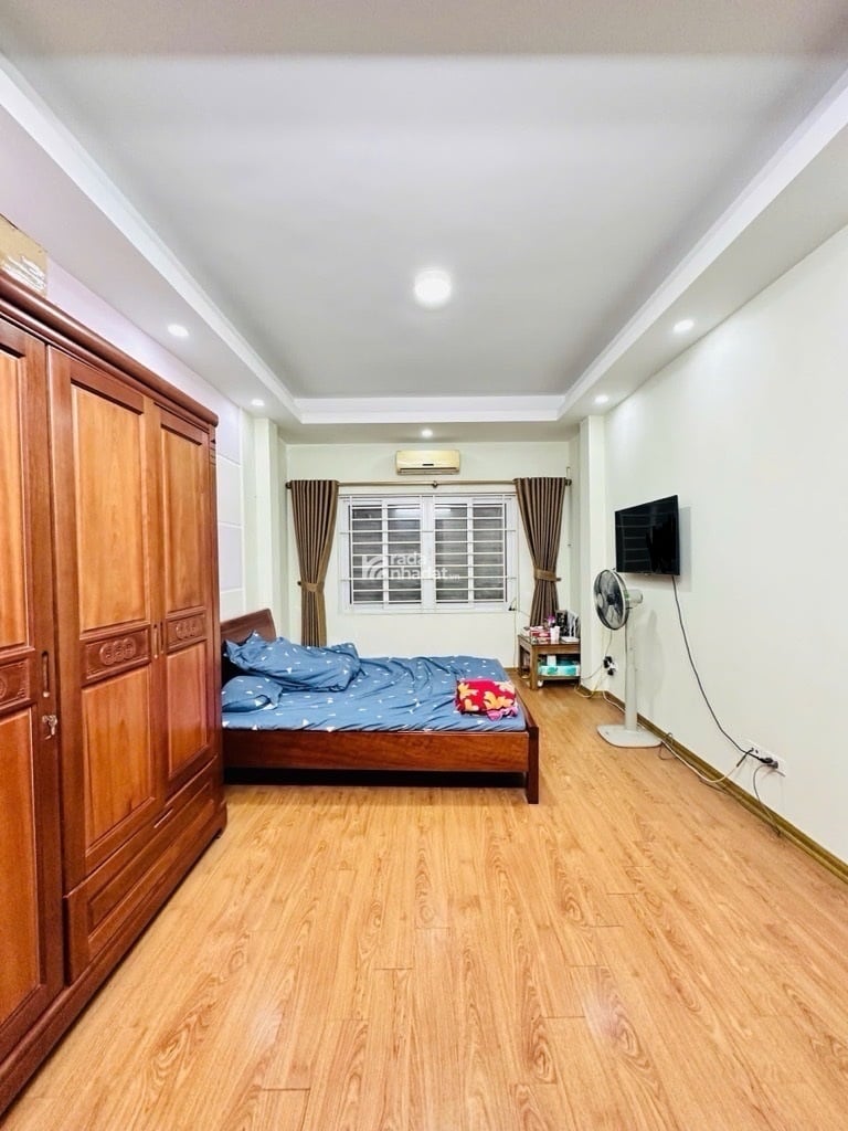 CẦU GIẤY - 36M2 - 7.9 TỶ - SỔ VUÔNG - 5 TẦNG - NGÕ THÔNG - GẦN PHỐ - GẦN HỒ MÁT RƯỢI
