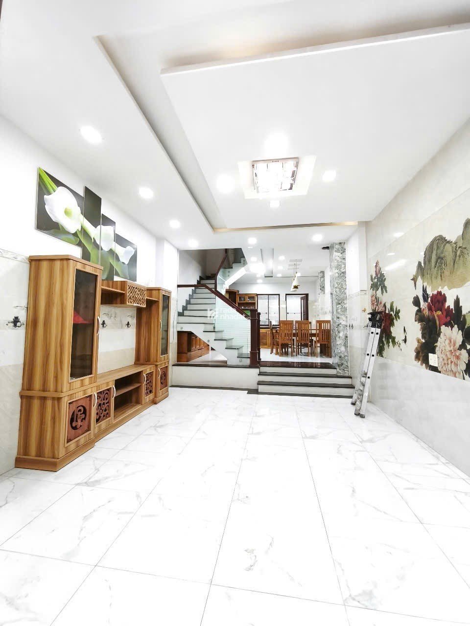 NHÀ ĐẸP MỚI CỨNG - HXH GẦN EMART - 65m2 (4.1x15.8) - CHỈ 5.93 TỶ 