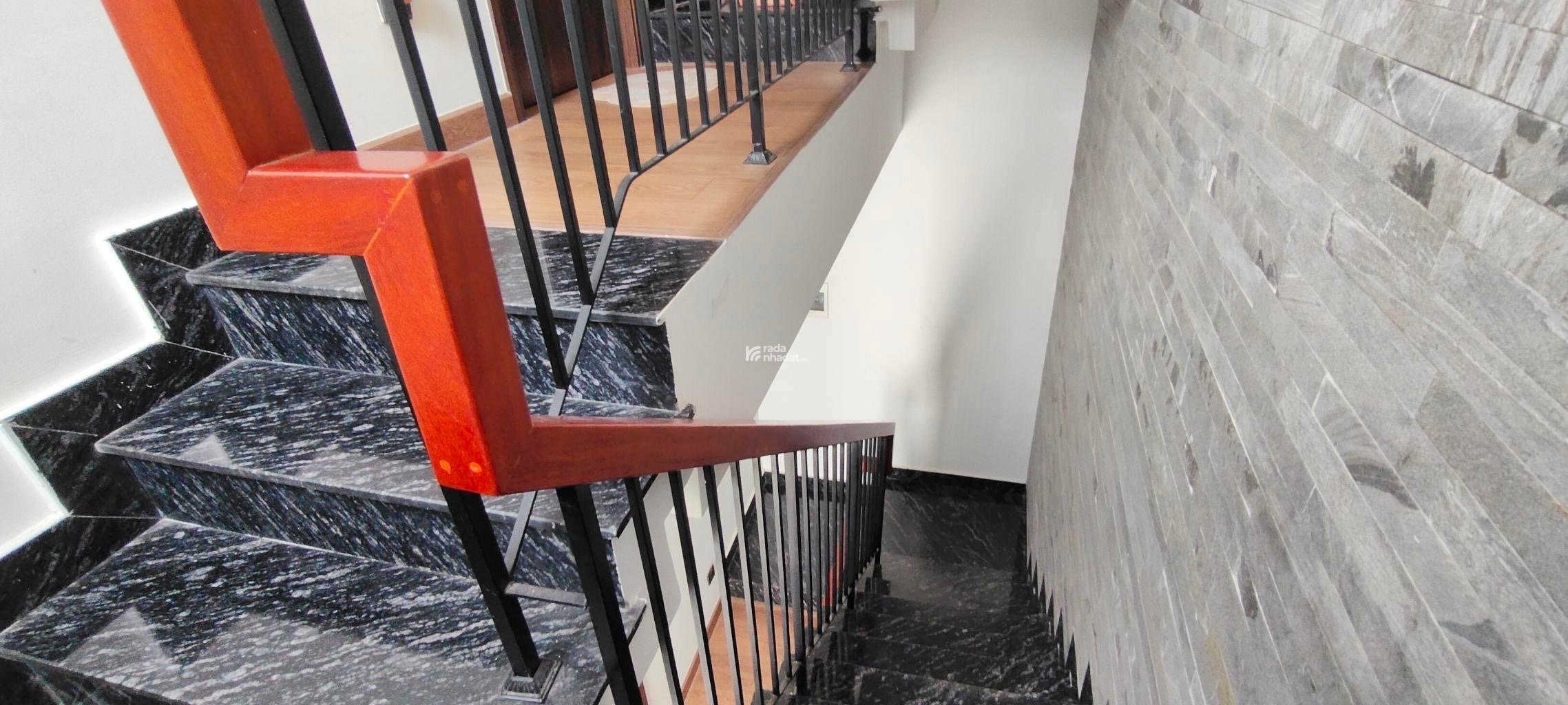 Bán nhà đường quốc lộ 1 a  bình hưng hoà B bình tân