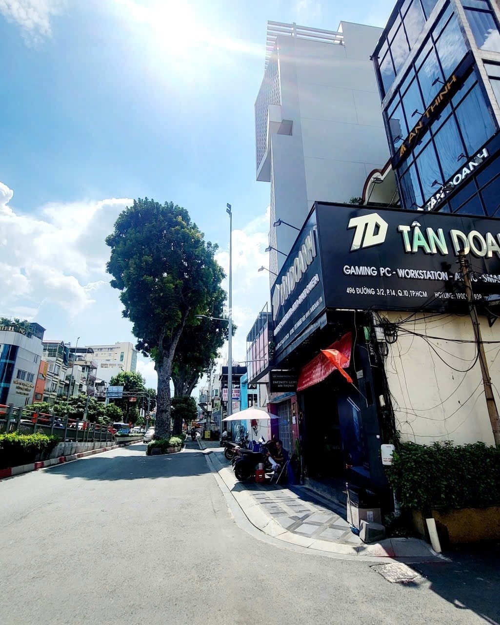 BÁN NHÀ VỊ TRÍ KD SẦM UẤT_MT 3/2, Q.10_DT: 4.5x31m_CN: 131m2_GIÁ 48 TỶ TL
