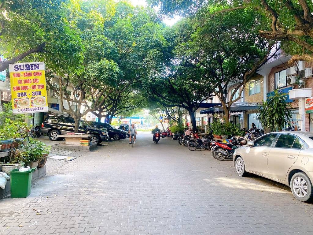 VỊ TRÍ KINH DOANH ĐỈNH - 2 MẶT HẺM XE HƠI - GIÁP Q.10