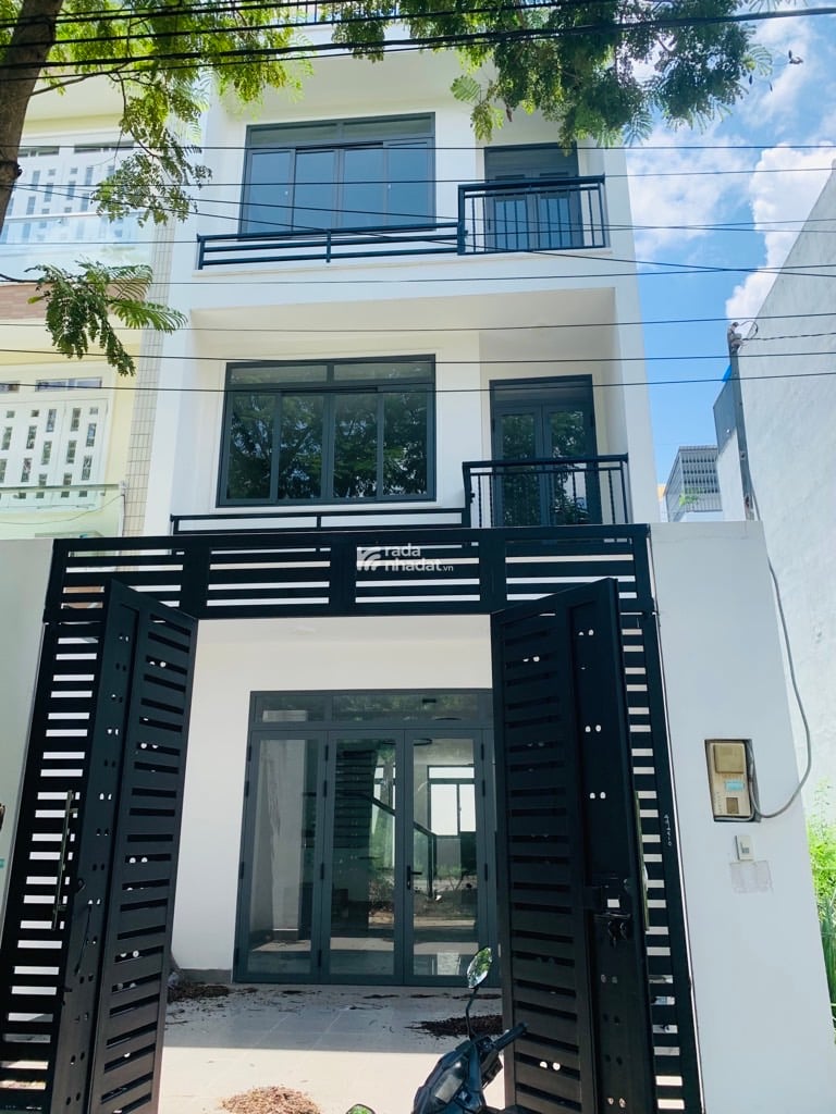 BÁN NHÀ MẶT TIỀN 4 TẦNG 4PN  SÂN THƯỢNG KHU DÂN CƯ, PHƯỜNG BÌNH ĐÔNG QUẬN 8, NHỈNH 8 TỶ