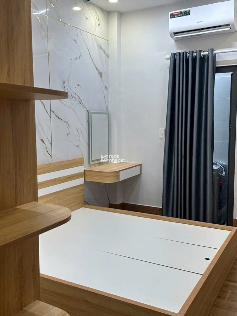 NHÀ 3 TẦNG MỚI ĐẸP - TÂN BÌNH - 20M RA MẶT TIỀN - 3PN - GẦN CÔNG VIÊN HOÀNG VĂN THỤ - 5 TỶ 200