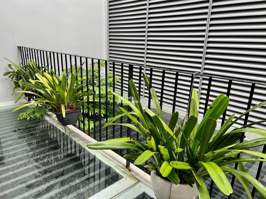 BÁN GẤP MẶT TIỀN NGUYỄN HỮU TIẾN- TÂY THẠNH TÂN PHÚ- DT: 4.3/8.3*28M (159M2) - 18 TỶ 5