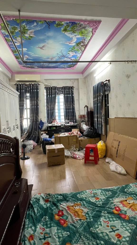 NHÀ ĐẸP 5 TẦNG BTCT SÁT BÊN ĐẦM SEN SẴN DÒNG TIỀN 15 THÁNG.