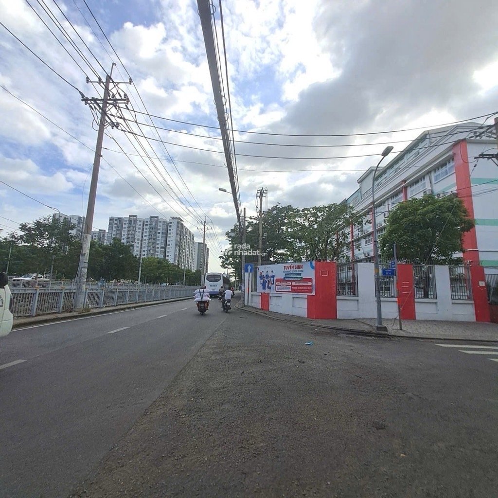 Nhà đẹp ở Tân Phú - Gần Trường Trí Đức