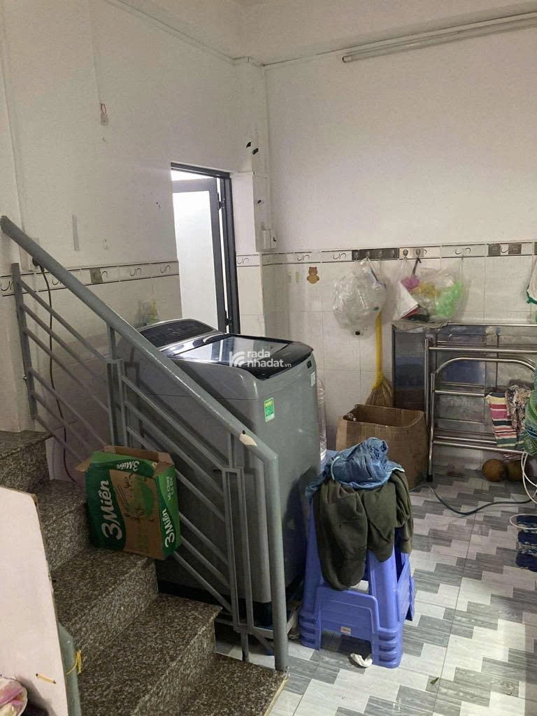 Bán nhà hẻm xe hơi,2 tầng đúc bê tông,nở hậu,2pn,giá chỉ 4 tỷ xxx