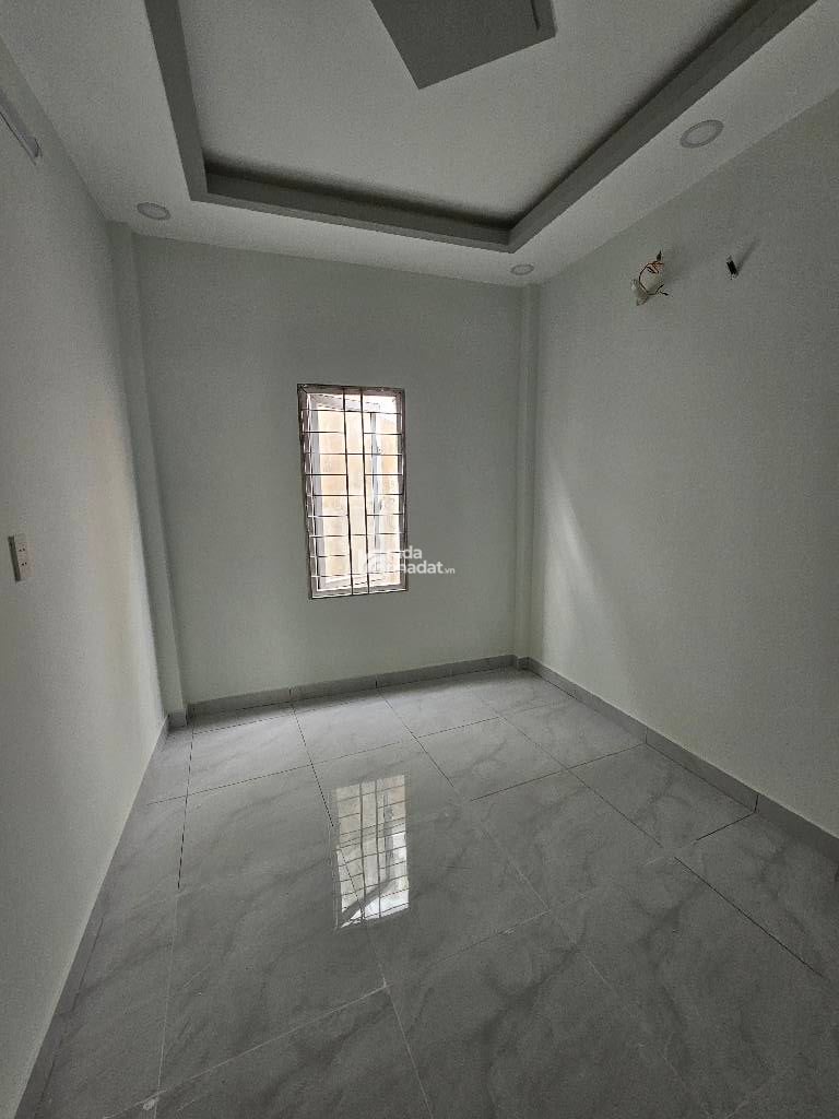 SÁT TÂN BÌNH, HẺM TRỊNH ĐÌNH THẢO, TÂN PHÚ, 36M2 HIẾM CÓ. GIẢM 550TR CHỈ 3.75T TL TỐT