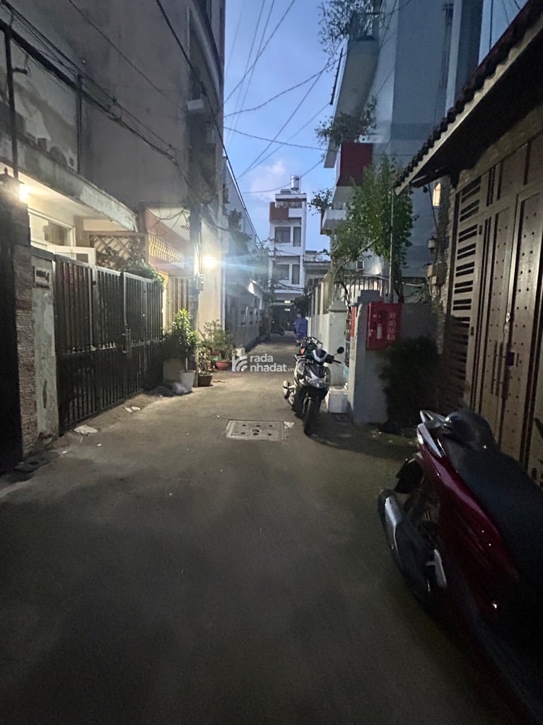 Bán Nhà Luỹ Bán Bích - 66m2 - 4 Tầng - HxH - Chỉ 8 Tỷ