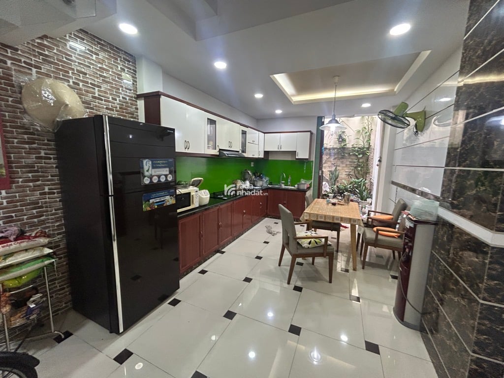 Bán Nhà Luỹ Bán Bích - 66m2 - 4 Tầng - HxH - Chỉ 8 Tỷ