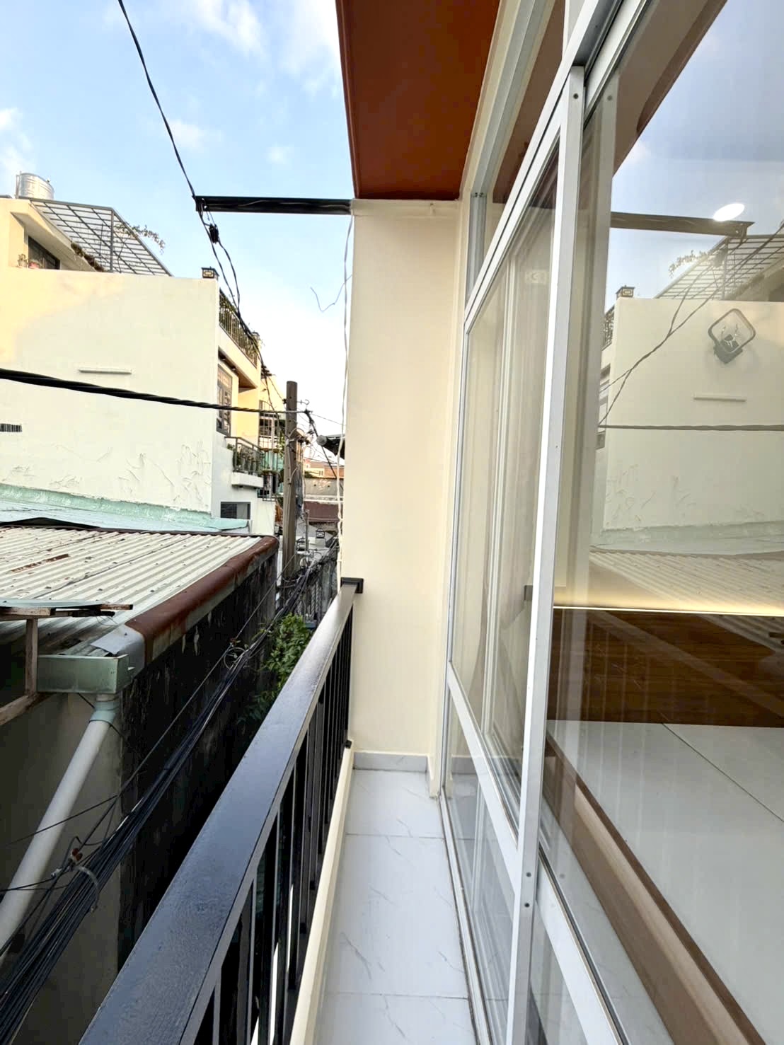 Bán Nhà Đẹp Giá Rẻ Full Nội Thất 2 Phòng Ngủ Ngay Quang Trung GV