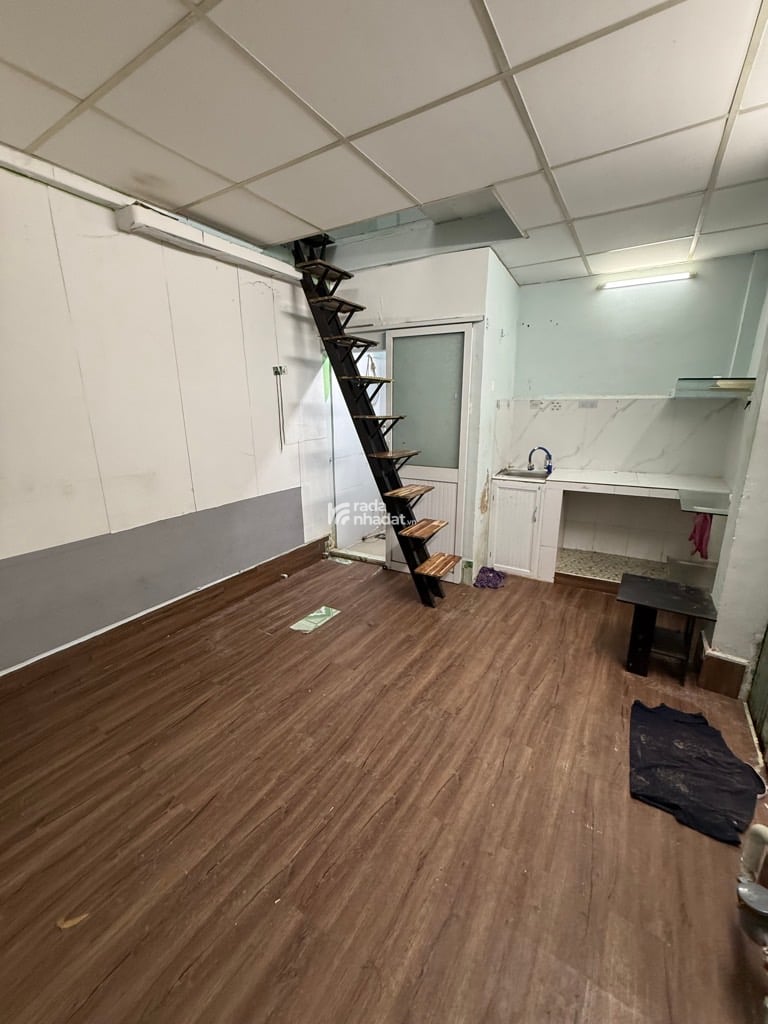 SÁT MT PHAN VĂN TRỊ, BÌNH THẠNH, 15M2 Ở NGAY. GIẢM 750TR CHỈ CÒN 1.8T TL 