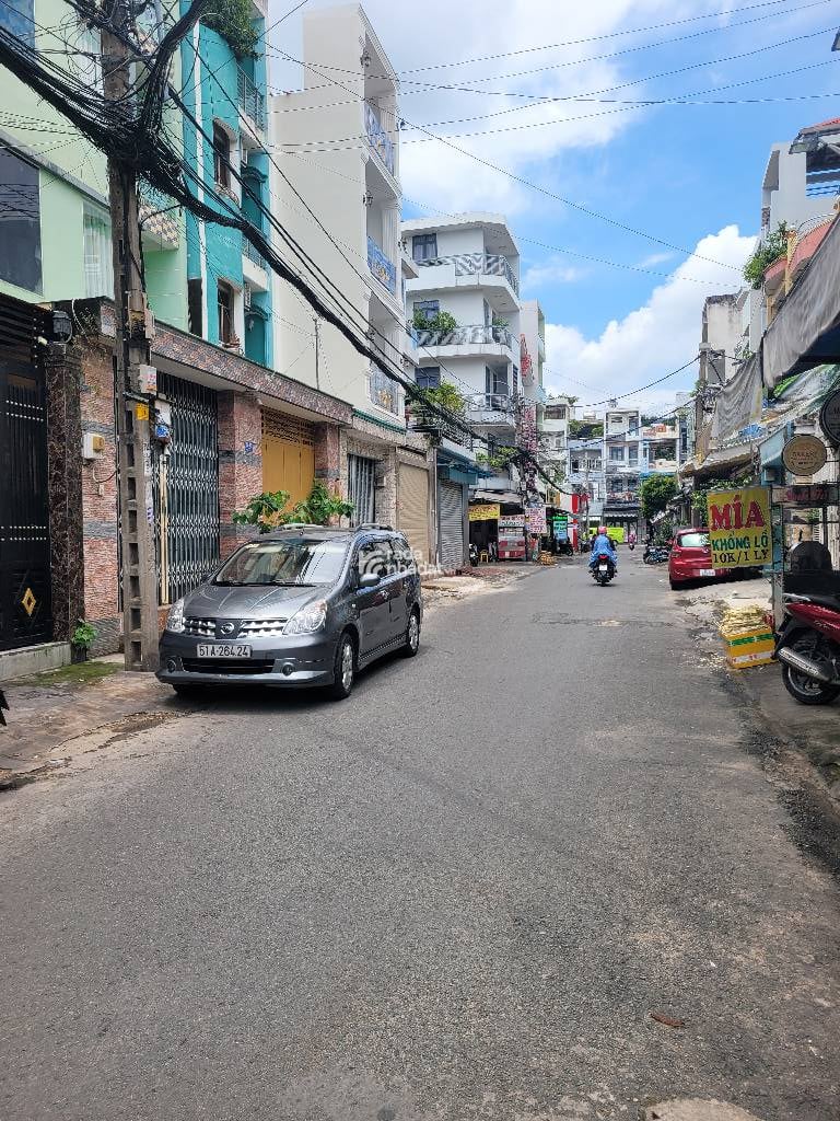 BÁN NHÀ KINH DƯƠNG VƯƠNG QUẬN 6 90M2 11.9 TỶ XE TẢI TRÁNH 4 TẦNG 5 PHÒNG NGỦ CƯ XÁ PHÚ LÂM B 