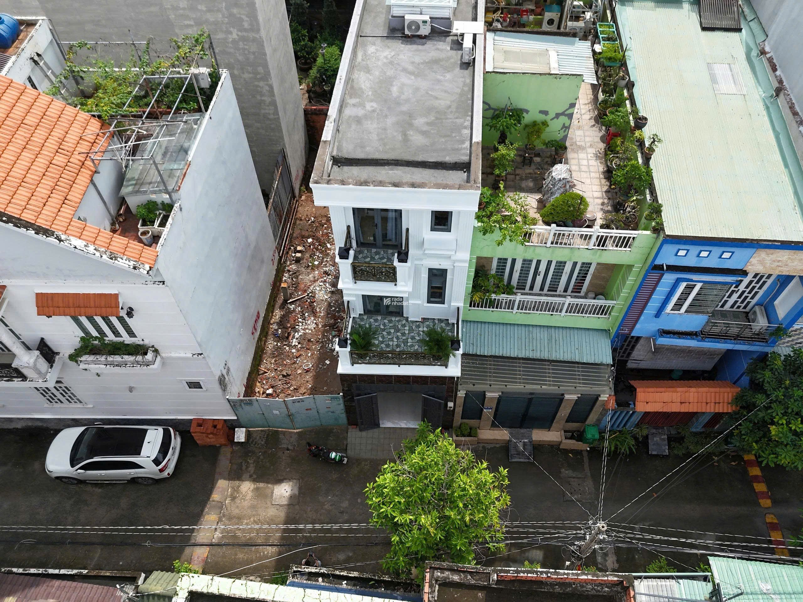 NHÀ ĐẸP MỚI HOÀN THIỆN 3 TẦNG GIÁ TỐT THẠNH XUÂN 33, QUẬN 12 - 3 TỶ NHẬN NHÀ