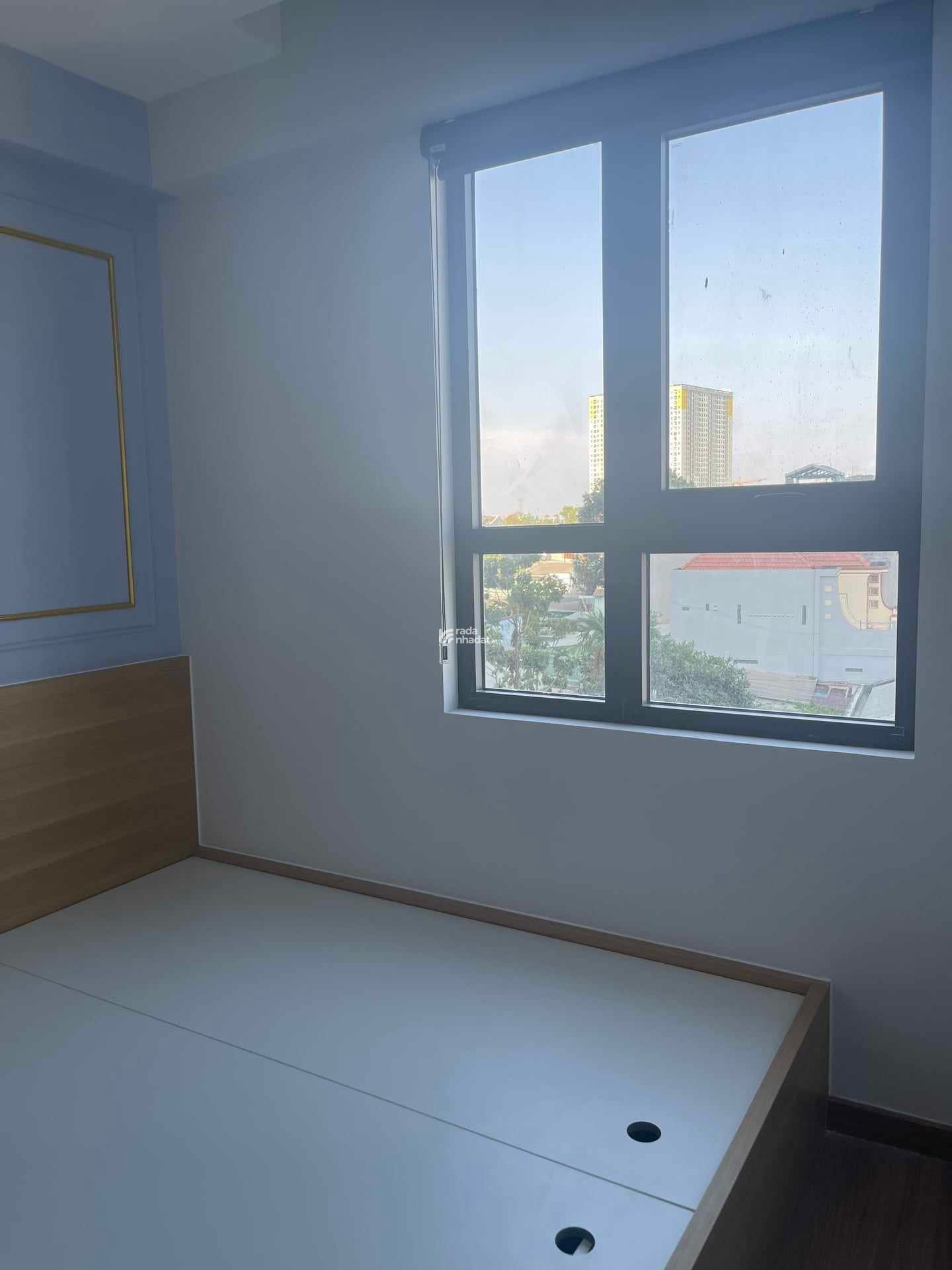 Cho thuê căn hộ 2PN tầng 8 view công viên. Nội thất như hình 5tr8/tháng. LH: 0909 436 ***