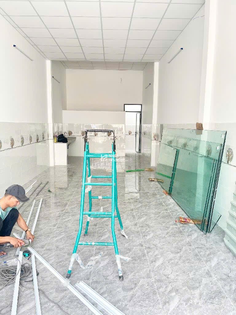 Nhà thật Giá thật Mặt tiền Tây Sơn, Tân Phú 69m2, xây mới tự do