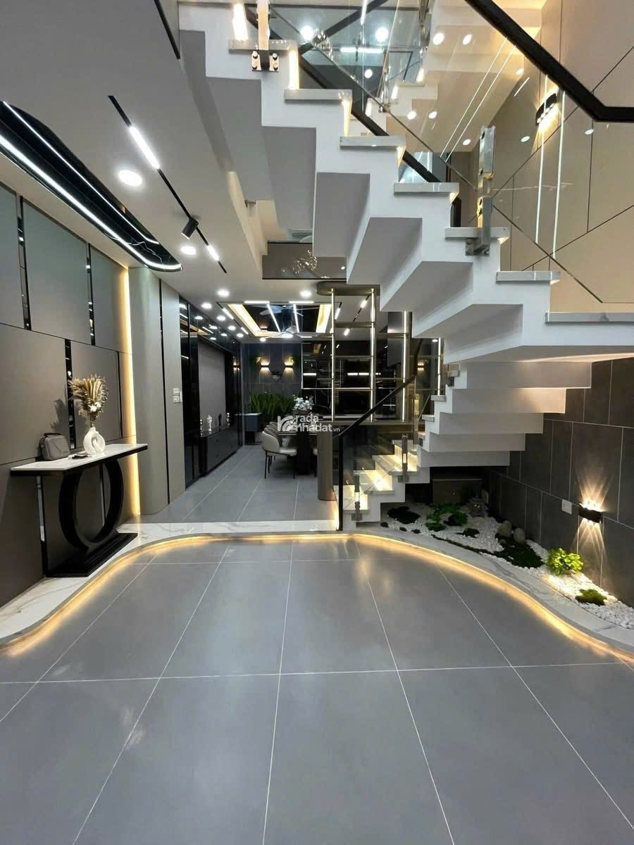 Chủ đi định cư BÁN GẤP NHÀ 4 tỷ 550 53.06m2 Đường Phạm Văn Chiêu  P14 Quận GV HCM