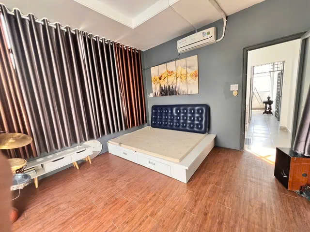 Nhà mặt tiền Gò Dầu, 80m2, 4x20, 4 tầng, KD cực đỉnh, giá chỉ 20.5 tỷ TL