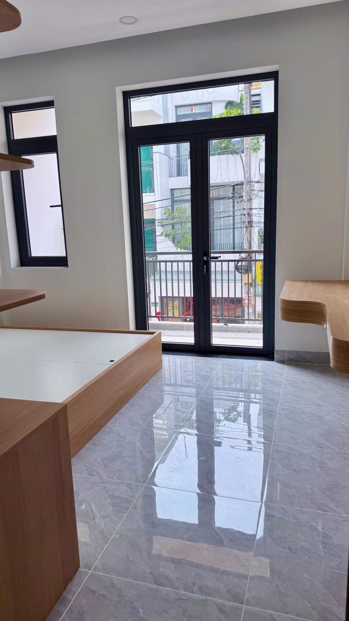 Bán Nhà Mới 4Tầng Long Trường - Sát Cao Tốc Vành Đai 2-3. Giá 5.XX Tỷ
