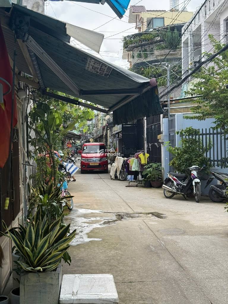 BÁN NHÀ HẺM XE HƠI 18M2 1.9 TỶ BÌNH TÂN SÁT TÂN PHÚ HẺM 1 TRỤC 